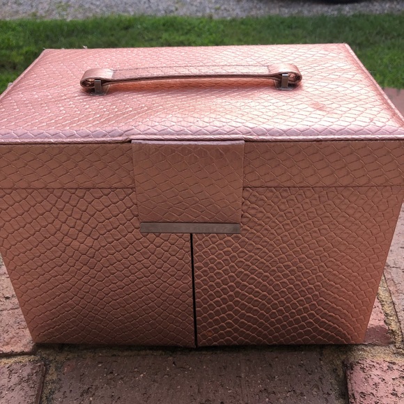 Rose gold makeup holder - Picture 3 of 4